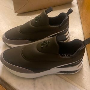 Jimmy choo mean’s shoes - new